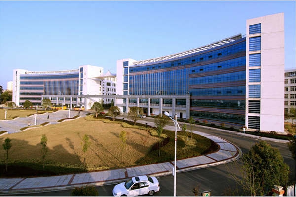 校園能耗監(jiān)測系統(tǒng)硬件結(jié)構(gòu)！