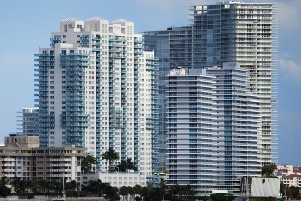 碳達(dá)峰碳中和：我國(guó)綠色建筑發(fā)展！(圖1)